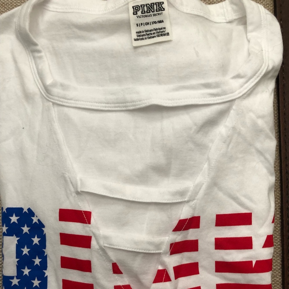 NWOT Pink T Shirt with American Flag theme - Picture 3 of 3